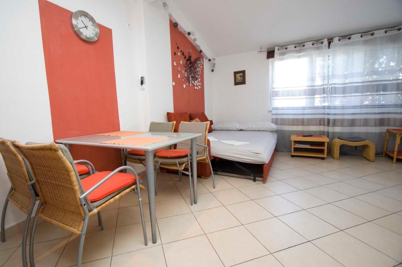 Apartman Mia I Toni มาคาร์สกา ภายนอก รูปภาพ