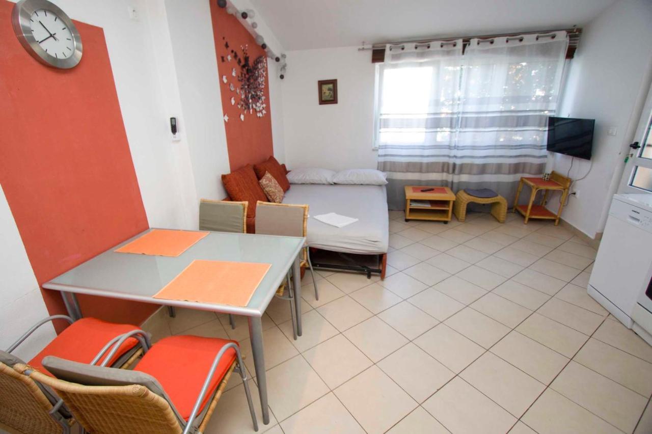 Apartman Mia I Toni มาคาร์สกา ภายนอก รูปภาพ