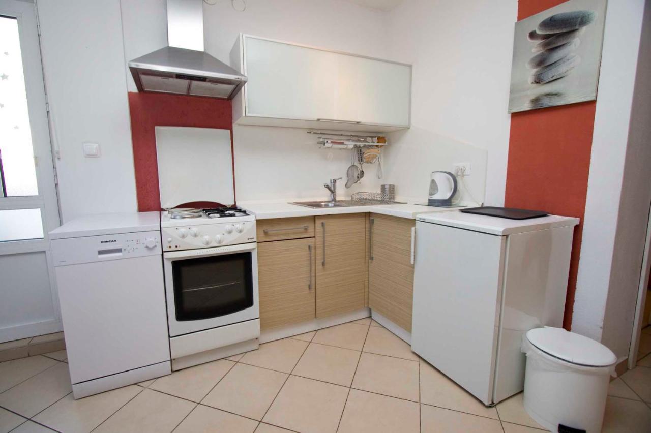 Apartman Mia I Toni มาคาร์สกา ภายนอก รูปภาพ